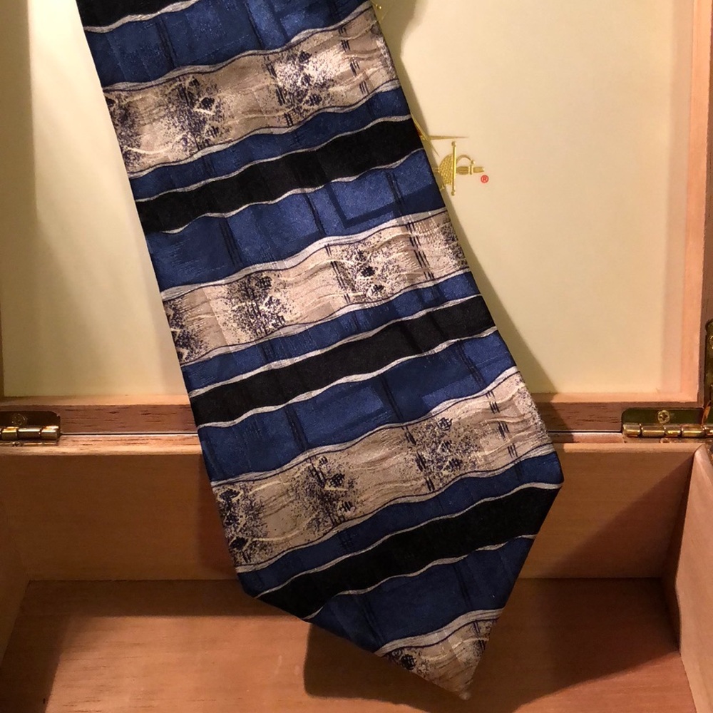 58” TORRIANI Tie
